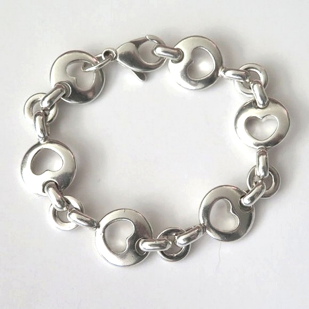 TIFFANY & CO. Stencil Heart Link Bracelet